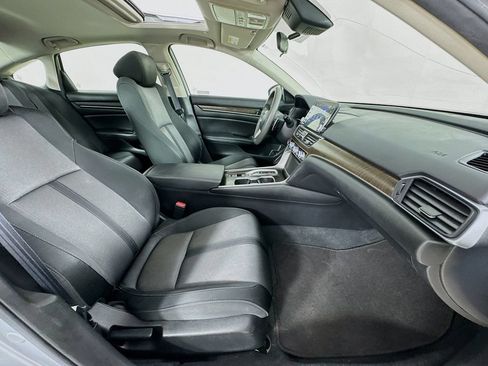 Used 2021 Honda Accord EX image 37