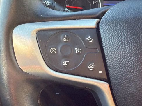 Used 2024 GMC Terrain SLT image 12