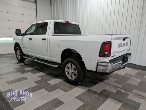 Used 2026 RAM 2500 Big Horn AWD/4WD image 2