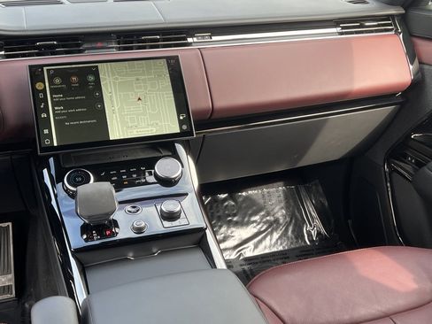 Used 2023 Land Rover Range Rover Sport SE Dynamic image 25