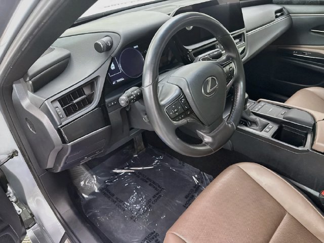 Used 2022 Lexus ES 300h w/ Premium Package FWD image 9
