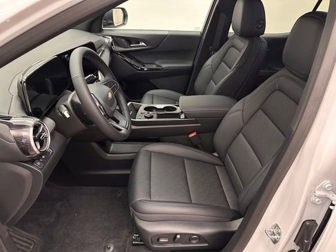 New 2026 Chevrolet Equinox LT FWD image 10