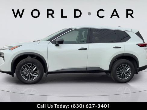 Used 2025 Nissan Rogue S FWD image 6