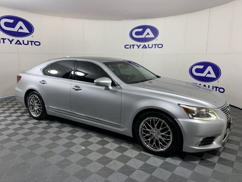 Used 2014 Lexus LS 460 w/ Comfort Package RWD image 1