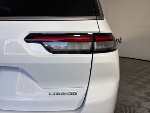 Used 2023 Jeep Grand Cherokee L Laredo w/ Luxury Tech Group I image 33