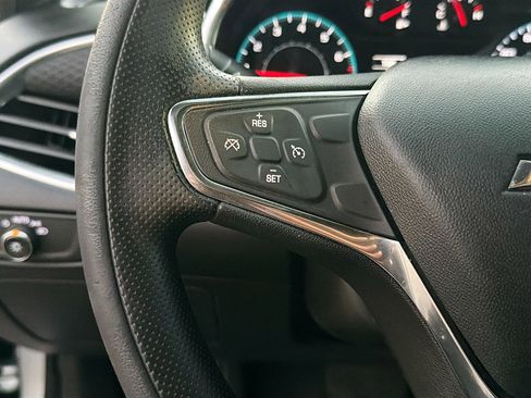 Used 2021 Chevrolet Malibu LT image 36