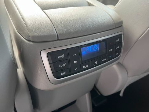 Used 2016 Toyota Highlander Limited Platinum AWD/4WD image 15
