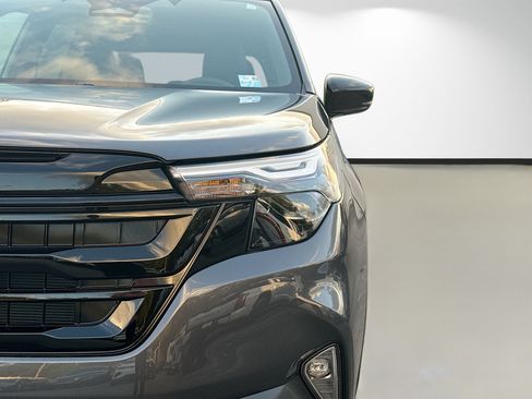 New 2026 Subaru Forester Sport AWD/4WD image 9