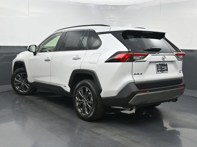 Used 2025 Toyota RAV4 Limited AWD/4WD image 4