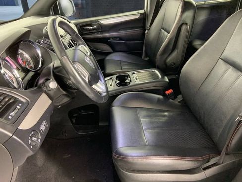 Used 2019 Dodge Grand Caravan GT FWD image 21
