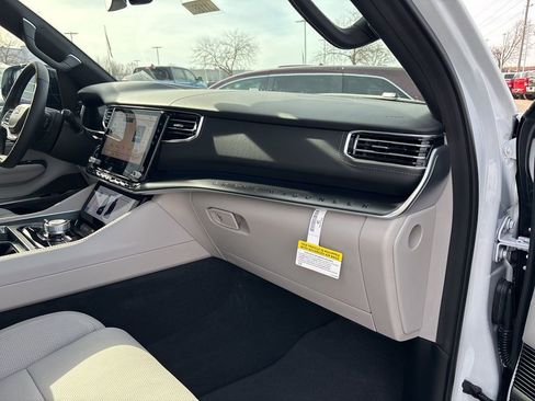 New 2026 Jeep Grand Wagoneer Summit AWD/4WD image 60