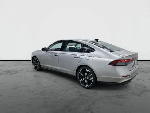 Used 2026 Honda Accord SE image 9