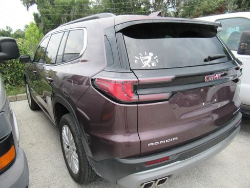 Used 2024 GMC Acadia Elevation FWD image 3