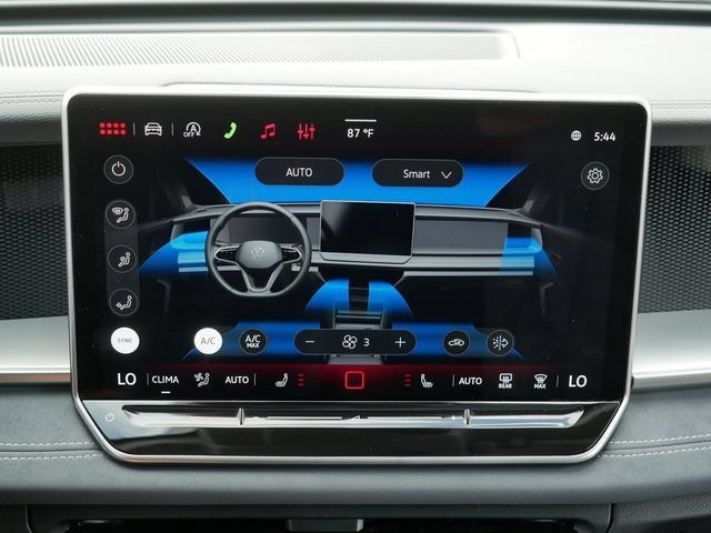 Certified 2026 Volkswagen Tiguan SE AWD/4WD image 32