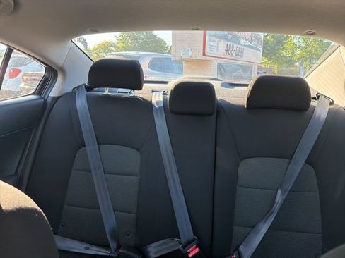 Used 2018 Kia Forte LX FWD image 25