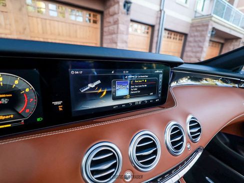 Used 2018 Mercedes-Benz S 560 Cabriolet image 52