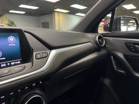 Used 2019 Chevrolet Blazer LT image 27