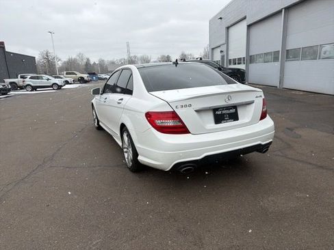 Used 2014 Mercedes-Benz C 300 4MATIC Sedan image 12