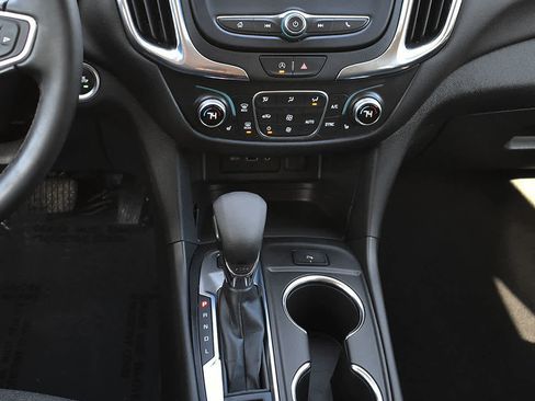 Used 2024 Chevrolet Equinox LT image 14