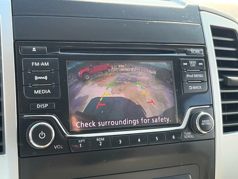 Used 2018 Nissan Frontier SV AWD/4WD image 10