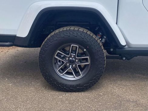 New 2026 Jeep Gladiator Mojave AWD/4WD image 8