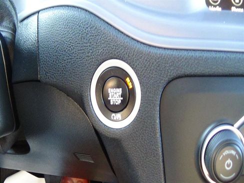 Certified 2023 Dodge Charger SXT image 25