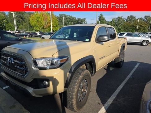 Used 2017 Toyota Tacoma TRD Off-Road w/ Tow Package (A/T) AWD/4WD image 1