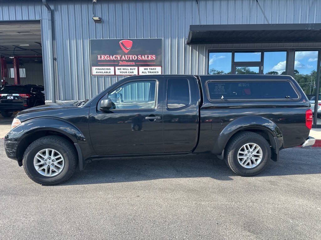 Used 2016 Nissan Frontier SV AWD/4WD image 2