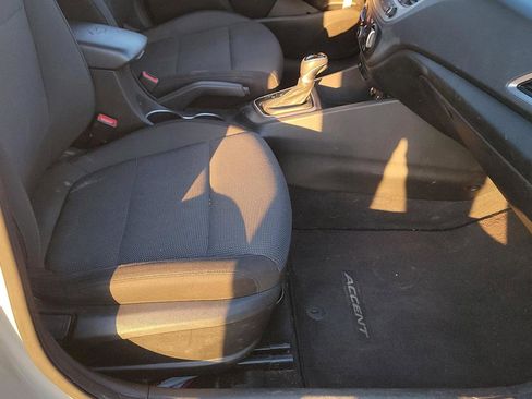 Used 2019 Hyundai Accent SEL FWD image 11