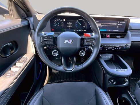 Used 2025 Hyundai Ioniq 5 N AWD/4WD image 5