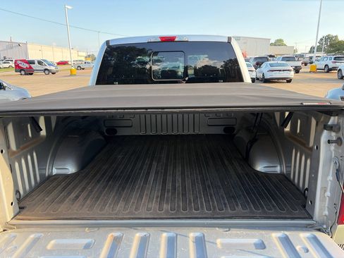 Used 2018 Ford F150 XLT w/ Equipment Group 302A Luxury RWD image 3