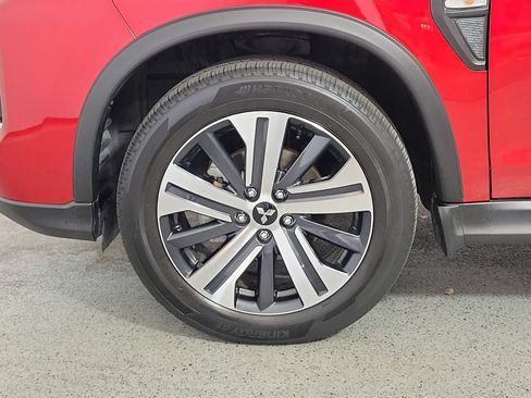 Used 2025 Mitsubishi Outlander Sport AWD image 9