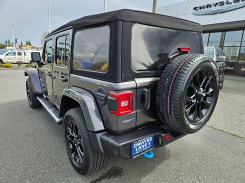 Used 2023 Jeep Wrangler Unlimited Sahara w/ Cold Weather Group image 3