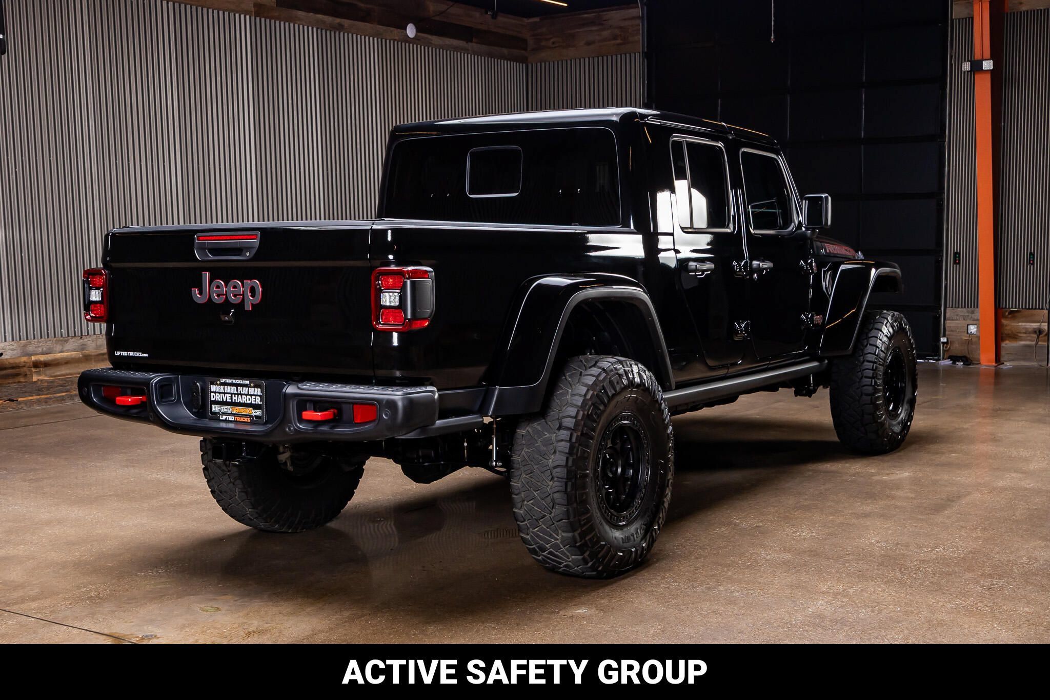 Used 2025 Jeep Gladiator Rubicon w/ Safety Group AWD/4WD image 9