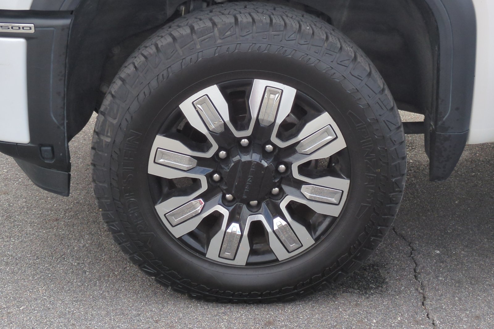 Used 2025 GMC Sierra 3500 Denali AWD/4WD image 44