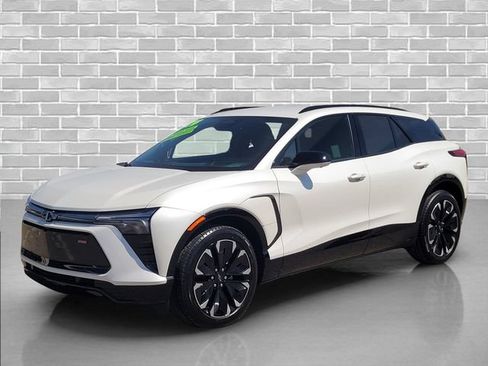 Certified 2024 Chevrolet Blazer EV RS AWD/4WD image 10