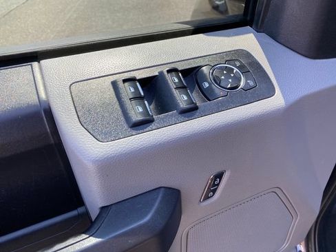 Used 2018 Ford F150 XL w/ Equipment Group 101A Mid AWD/4WD image 17