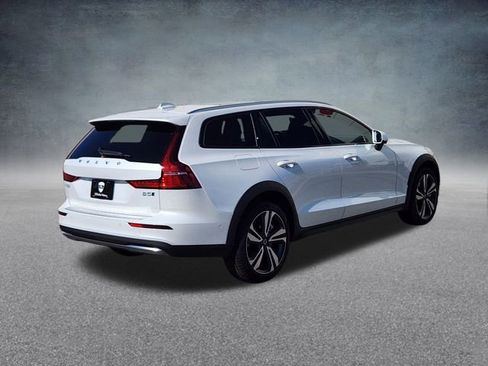 New 2026 Volvo V60 B5 Cross Country Plus w/ Climate Package image 7
