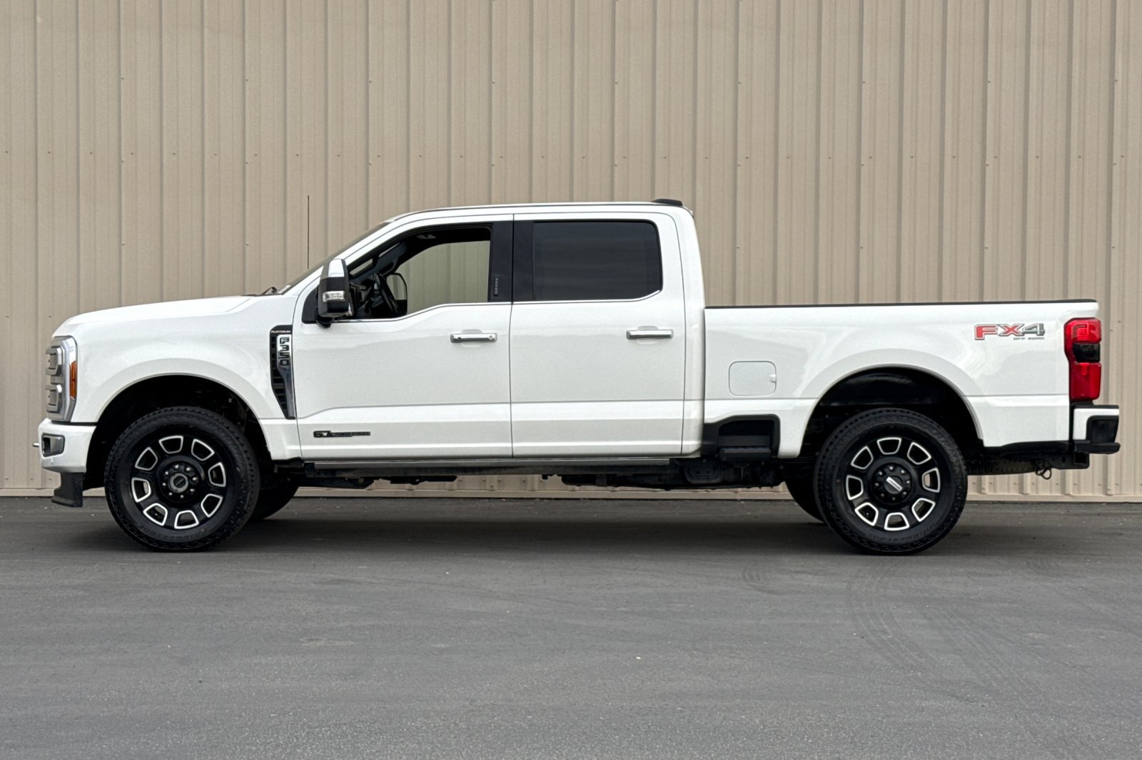 Used 2023 Ford F350 Platinum AWD/4WD image 10