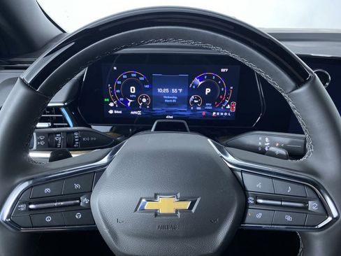 New 2026 Chevrolet Suburban High Country AWD/4WD image 3