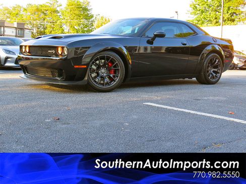 Used 2020 Dodge Challenger SRT Hellcat Redeye image 1