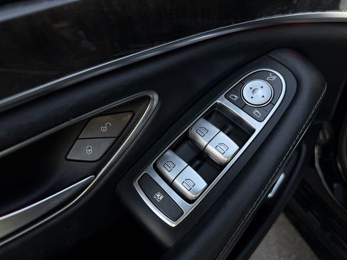 Used 2015 Mercedes-Benz S 550 Sedan image 28