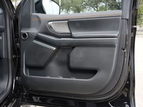 Used 2025 Ford Expedition Tremor image 29