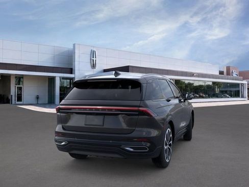 New 2026 Lincoln Nautilus Reserve AWD/4WD image 9