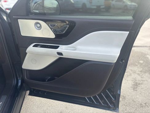 Used 2020 Lincoln Aviator Black Label image 26