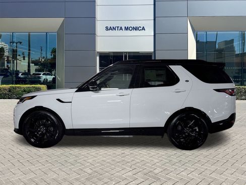 New 2025 Land Rover Discovery Dynamic SE image 5