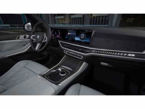 Used 2026 BMW X5 sDrive40i w/ M Sport Package RWD image 14