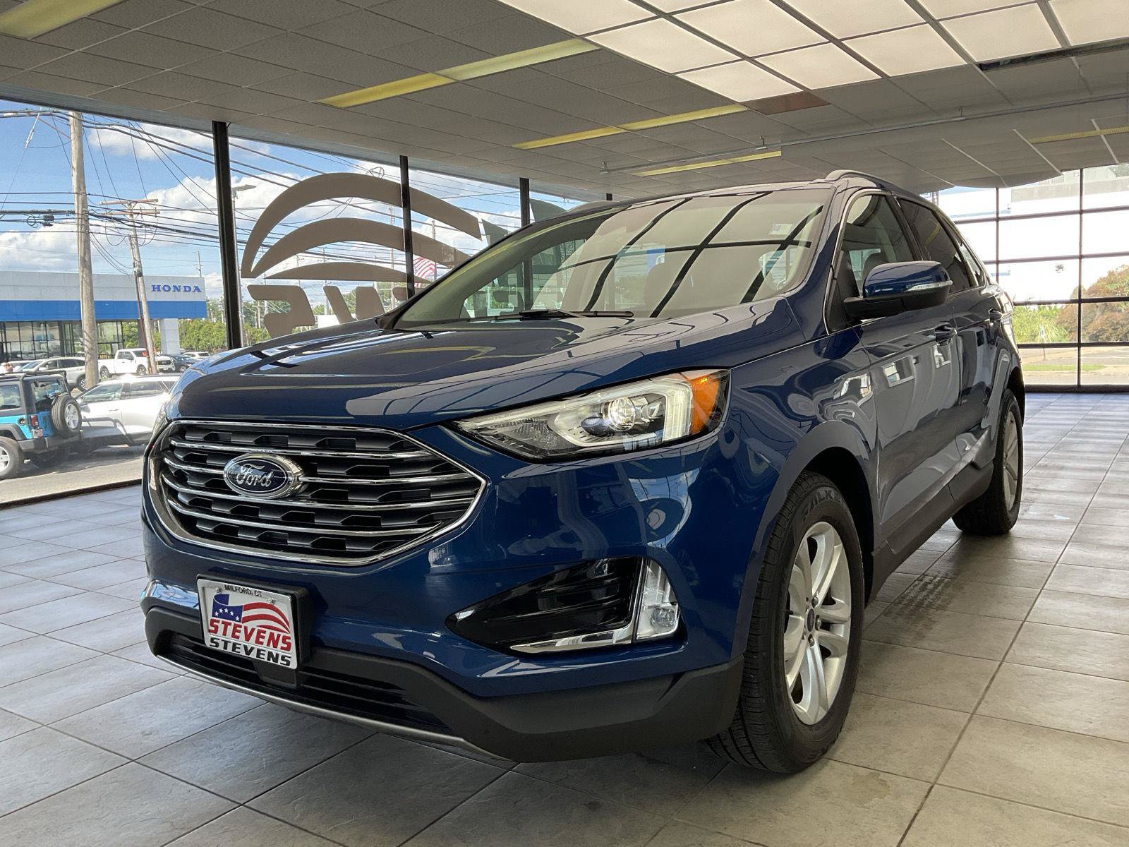 Used 2020 Ford Edge SEL w/ Cold Weather Package AWD/4WD image 3