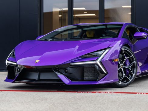 Used 2025 Lamborghini Revuelto AWD/4WD image 4