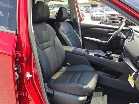 New 2026 Nissan Rogue Dark Armor FWD image 13